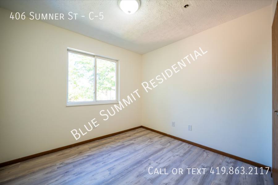 Apartment for rent at 406 Sumner St #C-5, Akron, OH 44304