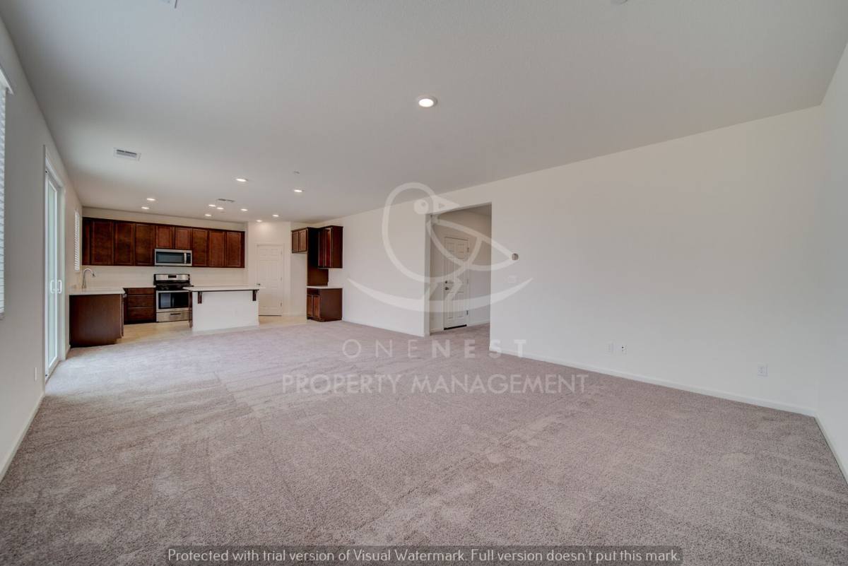 House for rent at 638 Valencia St, Lincoln, CA 95648