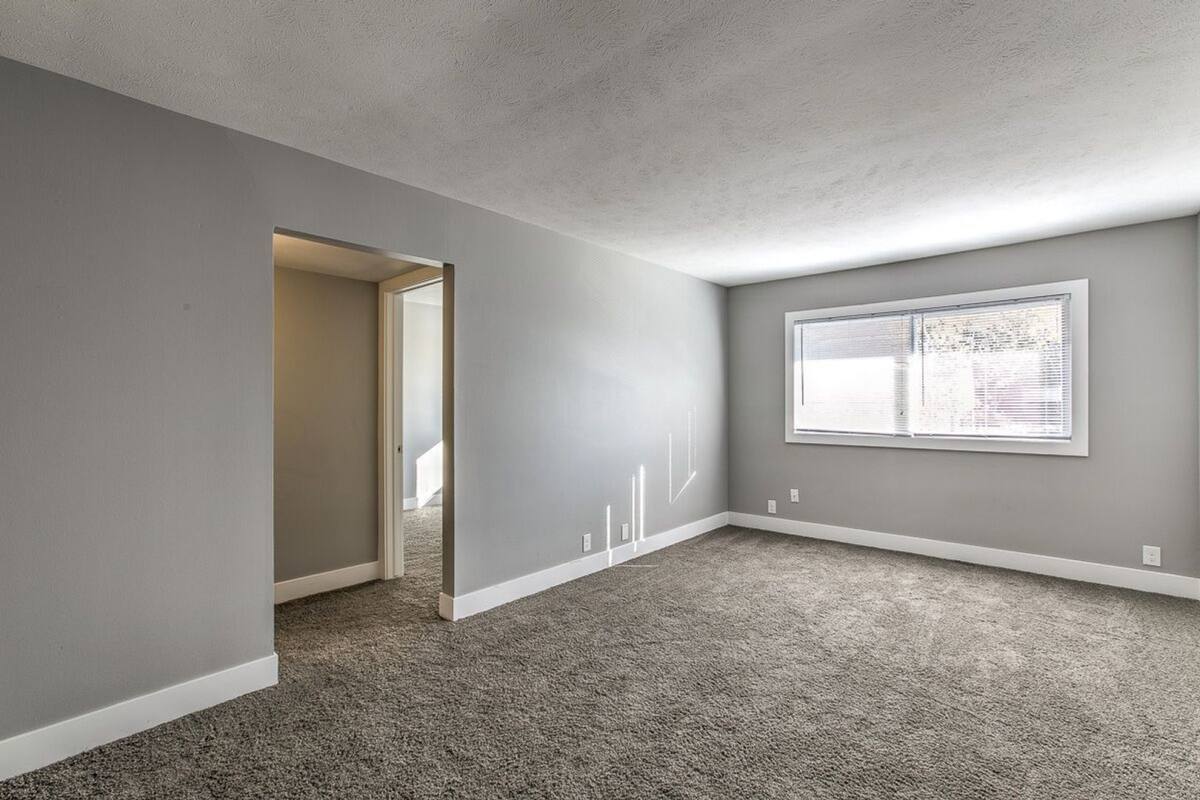 Apartment for rent at 128 132 N, Omaha, NE 68131