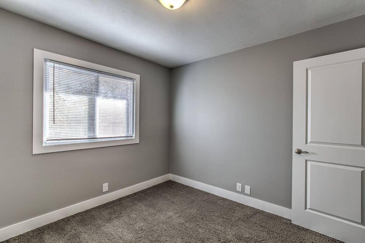 Apartment for rent at 128 132 N, Omaha, NE 68131