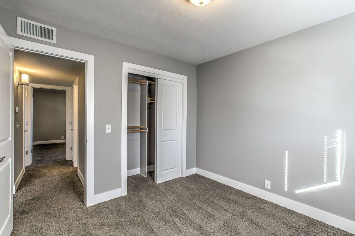 Apartment for rent at 128 132 N, Omaha, NE 68131