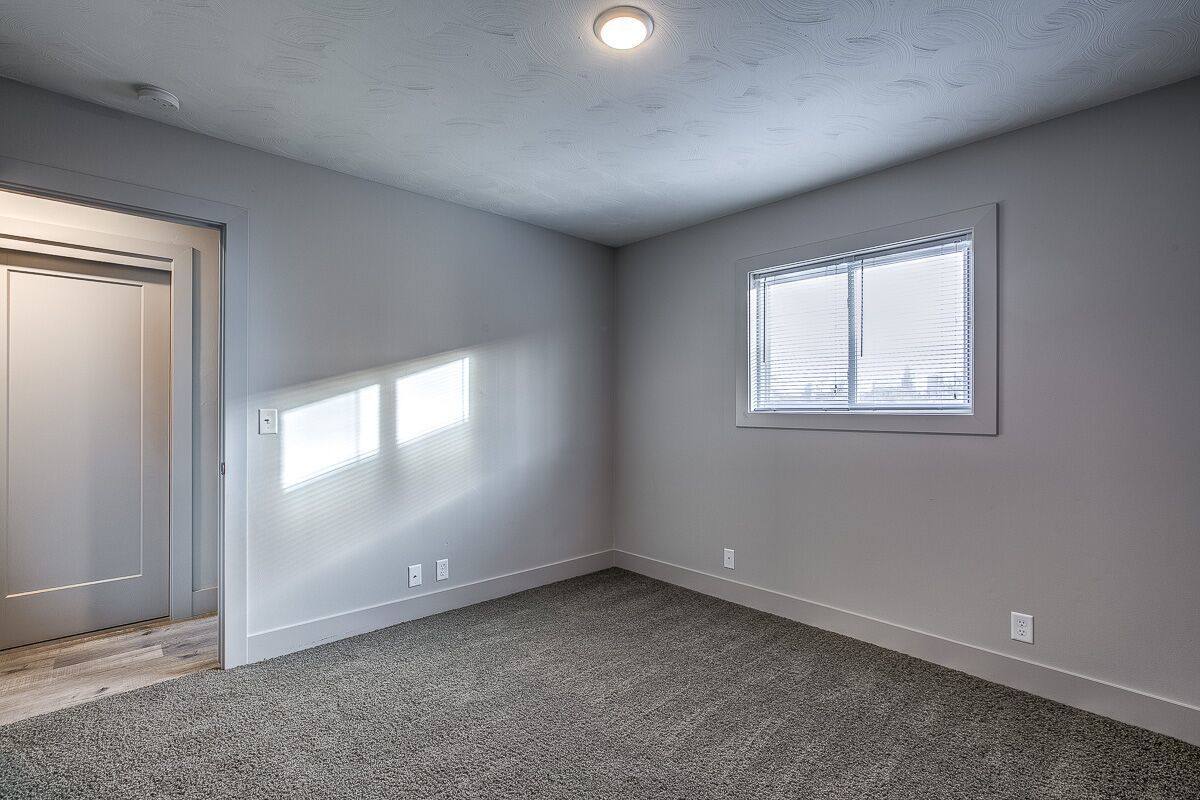Apartment for rent at 709 S 35th St, Omaha, NE 68105