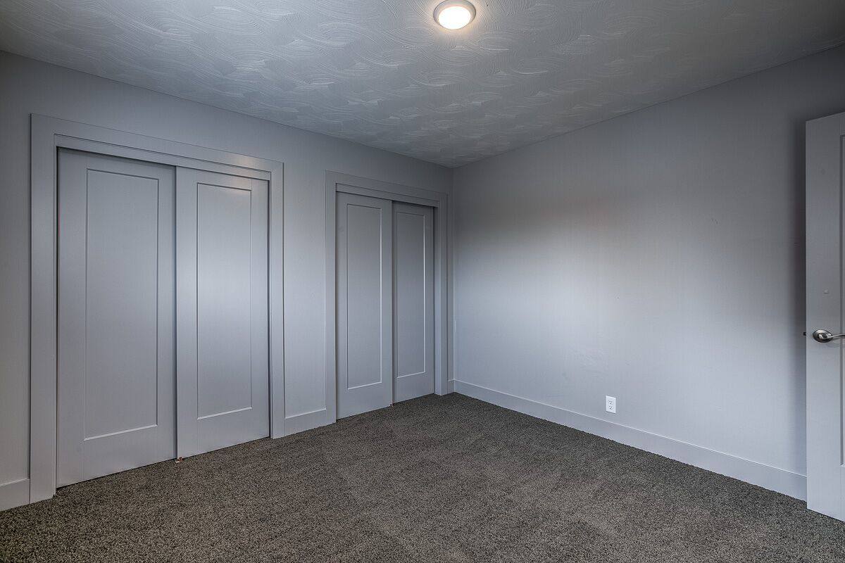 Apartment for rent at 709 S 35th St, Omaha, NE 68105