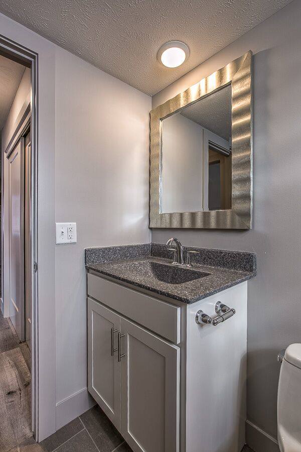 Apartment for rent at 709 S 35th St, Omaha, NE 68105