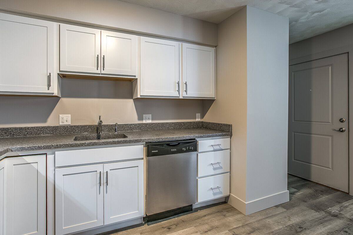 Apartment for rent at 709 S 35th St, Omaha, NE 68105