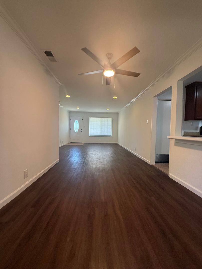 House for rent at 2929 Burnece St, Sacramento, CA 95821