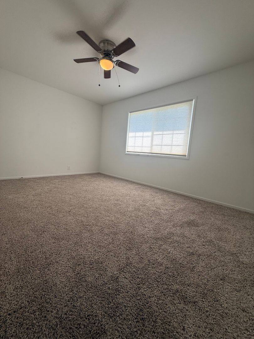 House for rent at 2929 Burnece St, Sacramento, CA 95821