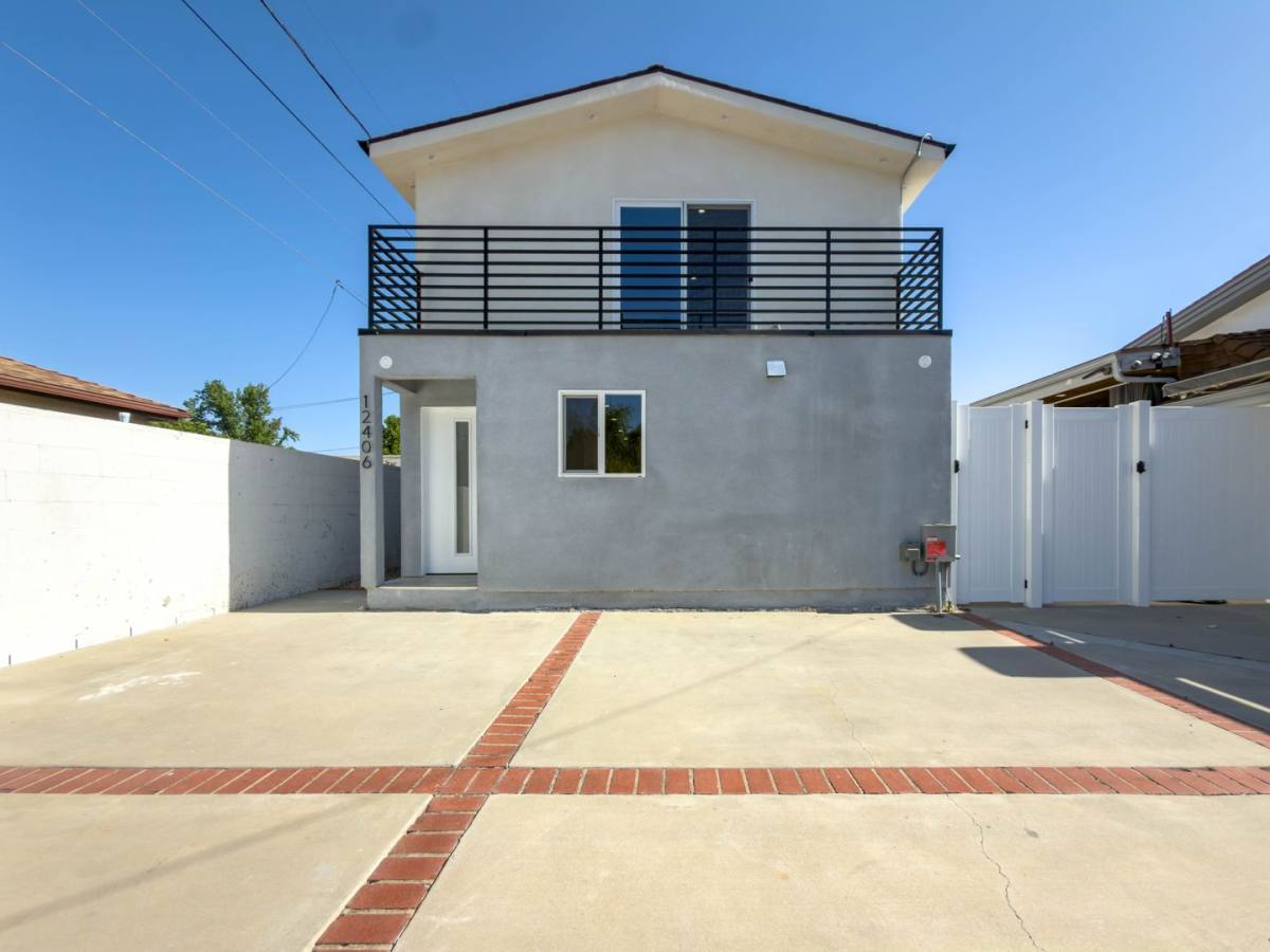 House for rent at 12406 Cantara St, North Hollywood, CA 91605
