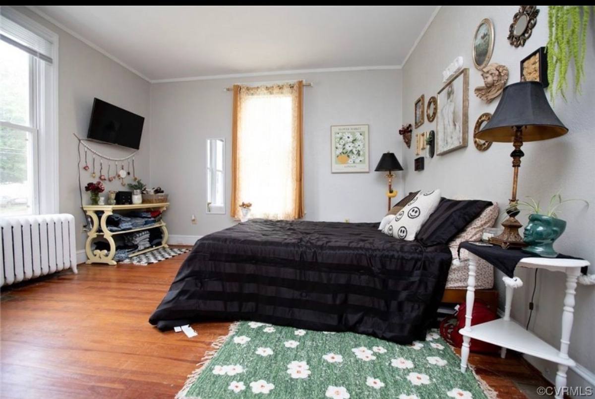 Apartment for rent at 405 E Second St, Farmville, VA 23901