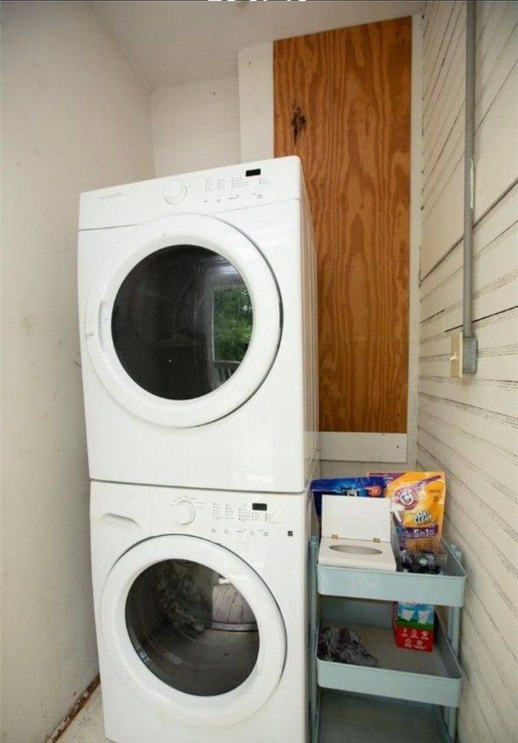 Apartment for rent at 405 E Second St, Farmville, VA 23901