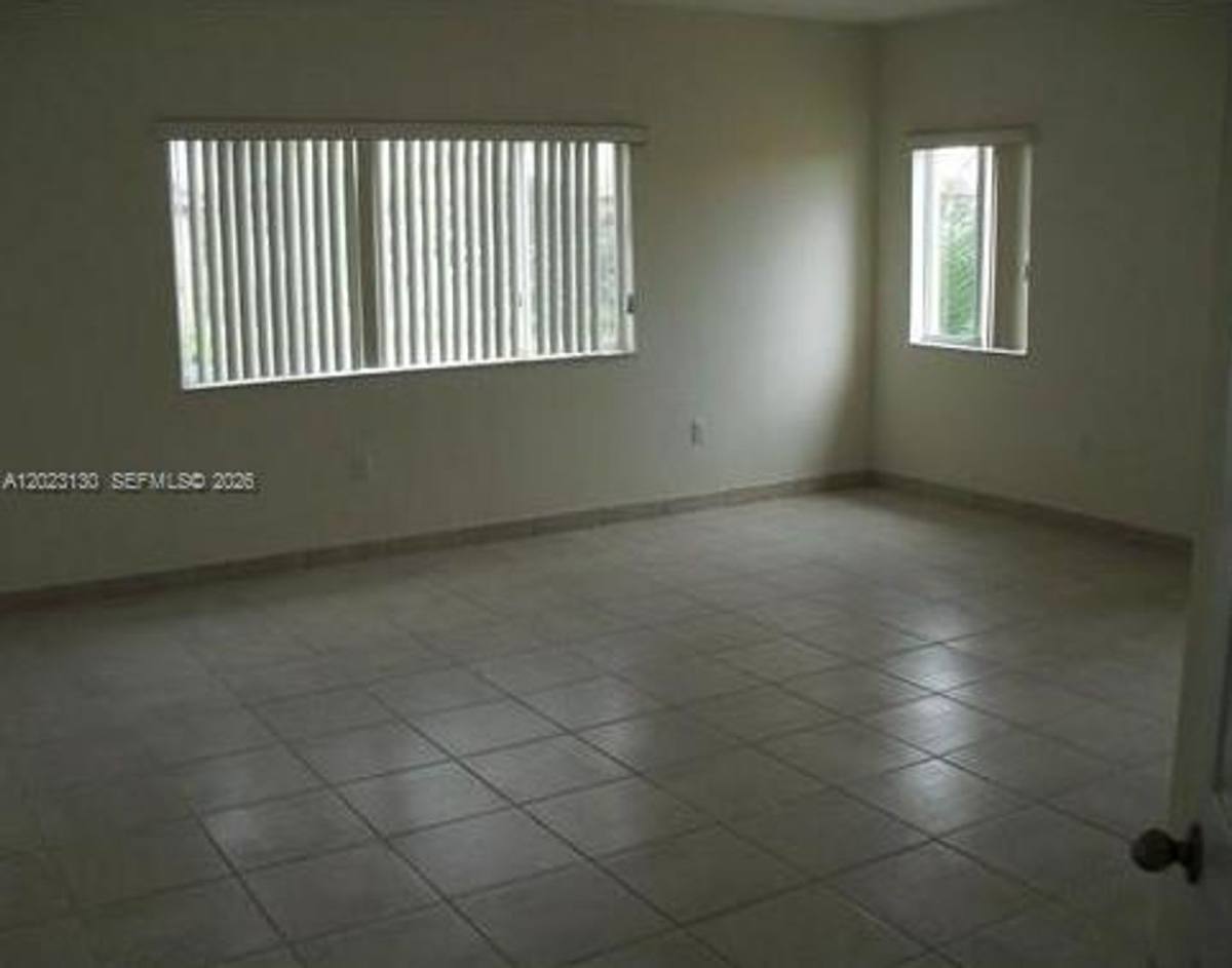 House for rent at 1423 NE 40th Rd, Homestead, FL 33033