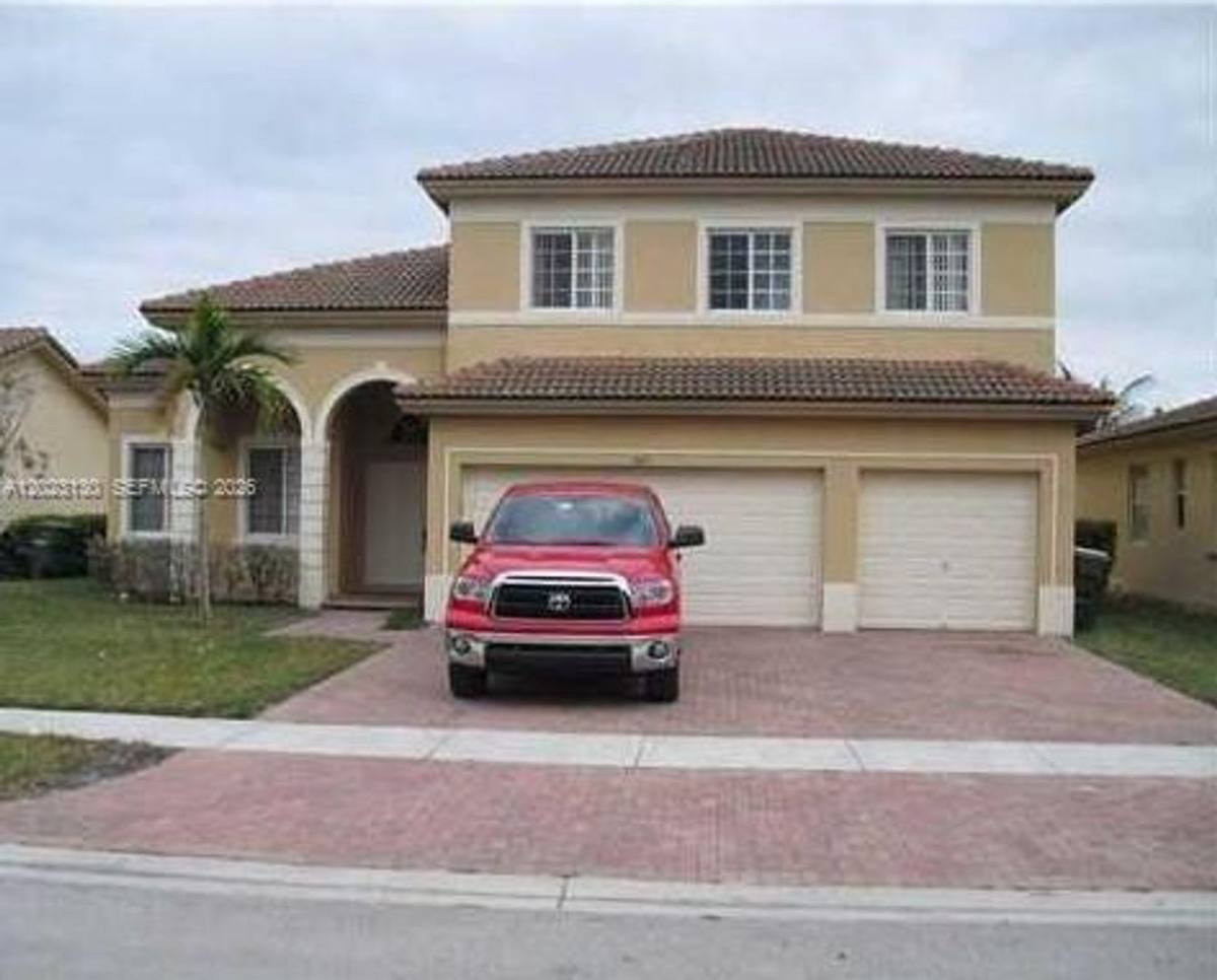 House for rent at 1423 NE 40th Rd, Homestead, FL 33033