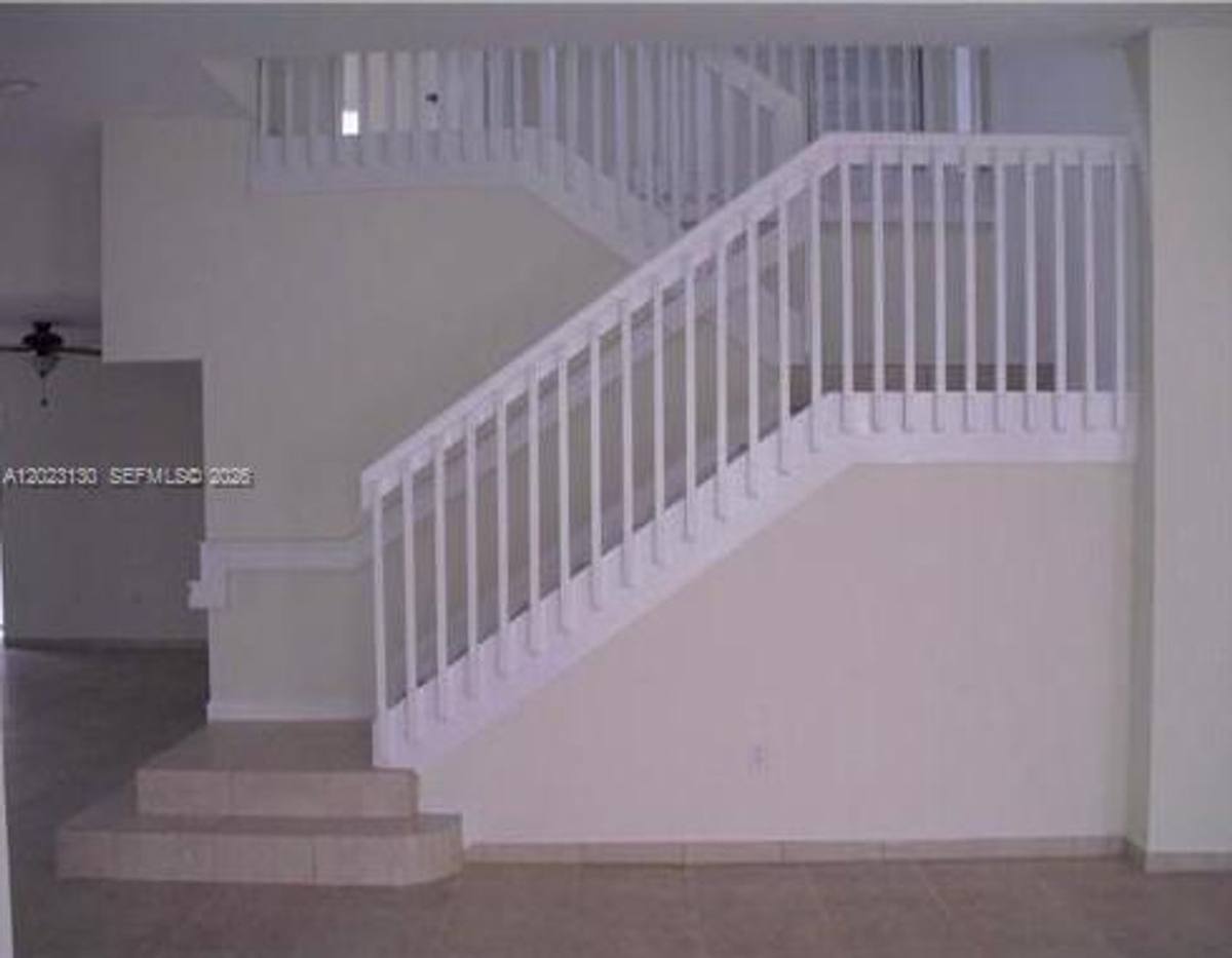 House for rent at 1423 NE 40th Rd, Homestead, FL 33033