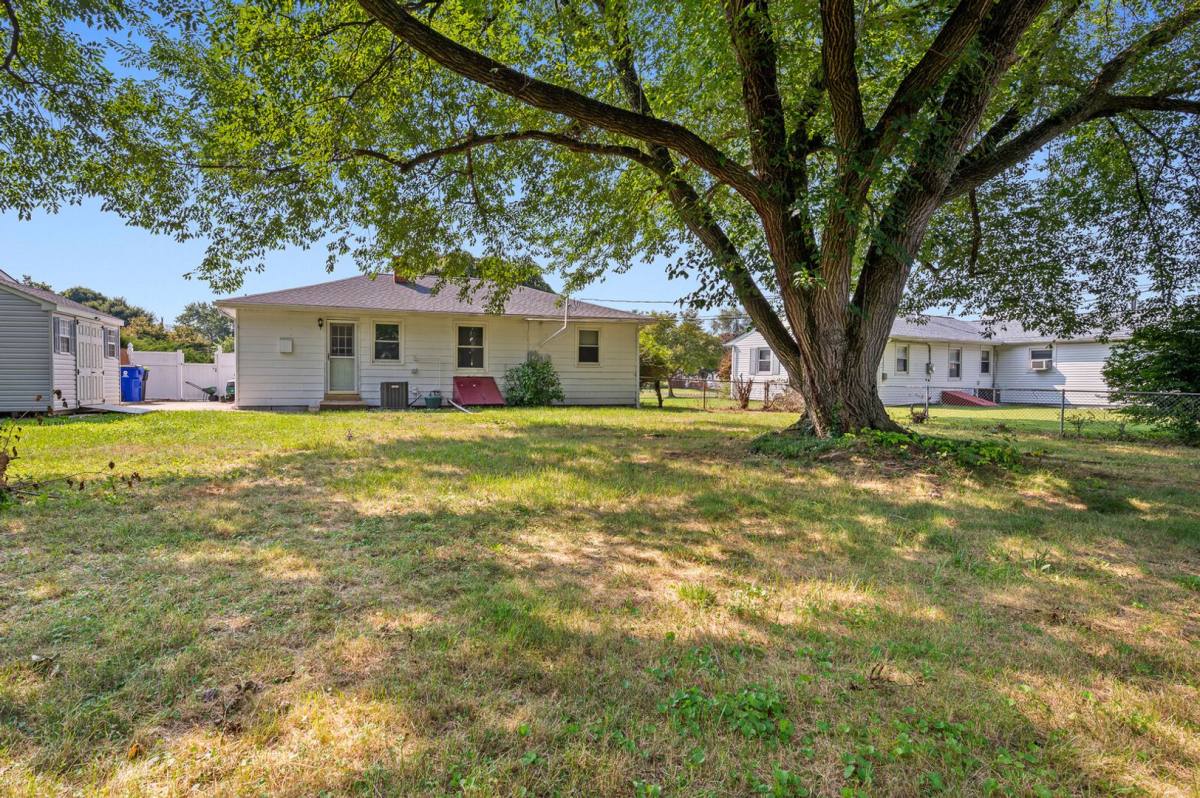 House for rent at 212 N Brownleaf Rd, Newark, DE 19713