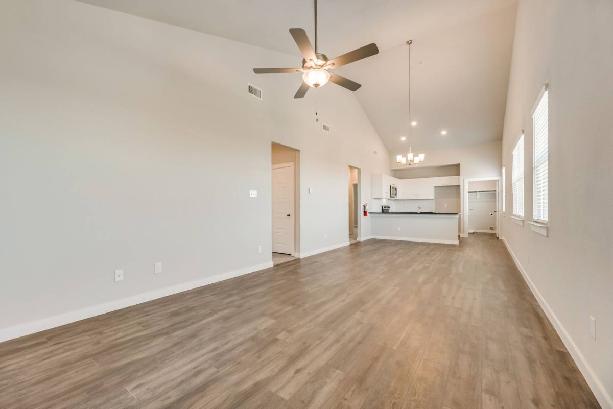 Townhouse for rent at 663 Wheatfield Dr, Venus, TX 76084
