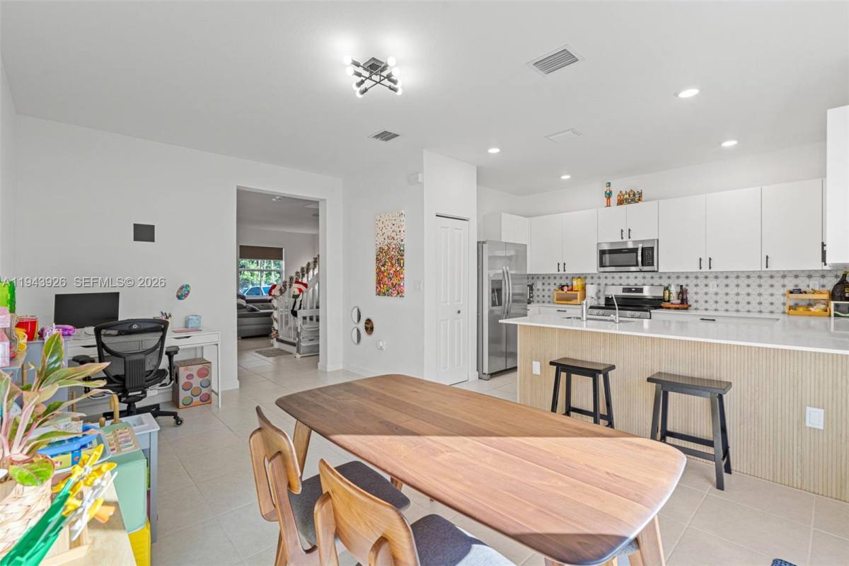 Townhouse for rent at 16276 SW 291st St, Homestead, FL 33033