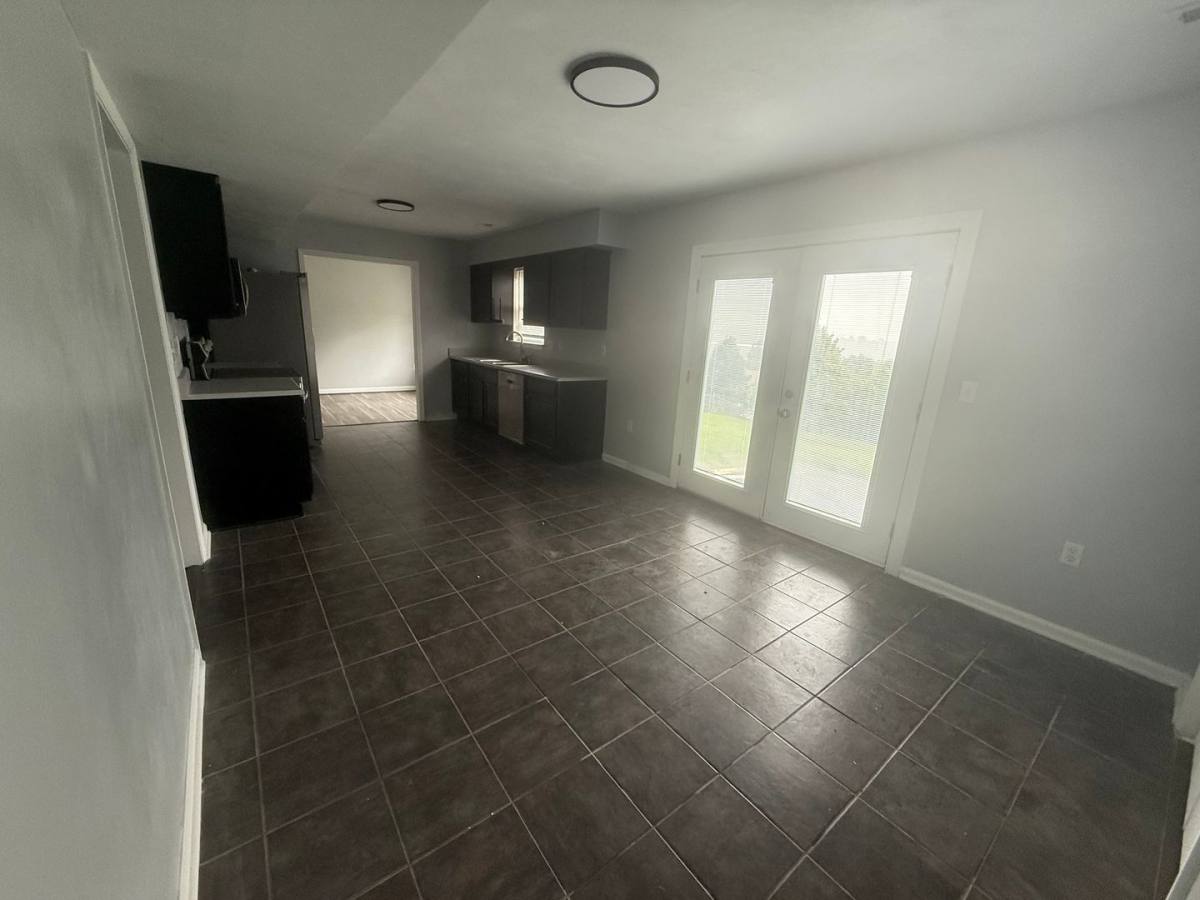 House for rent at 4826 Golfview Dr NE, Roanoke, VA 24019