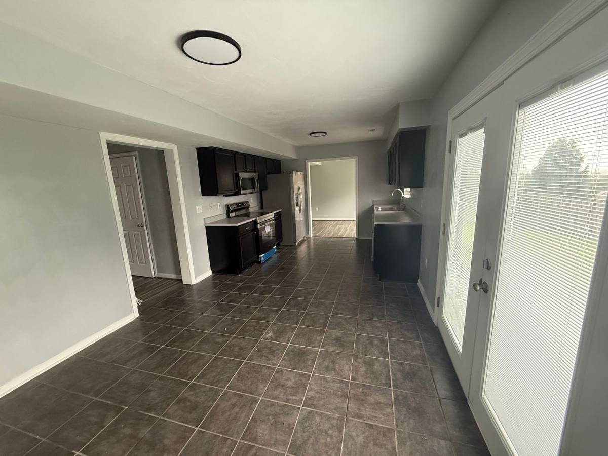 House for rent at 4826 Golfview Dr NE, Roanoke, VA 24019