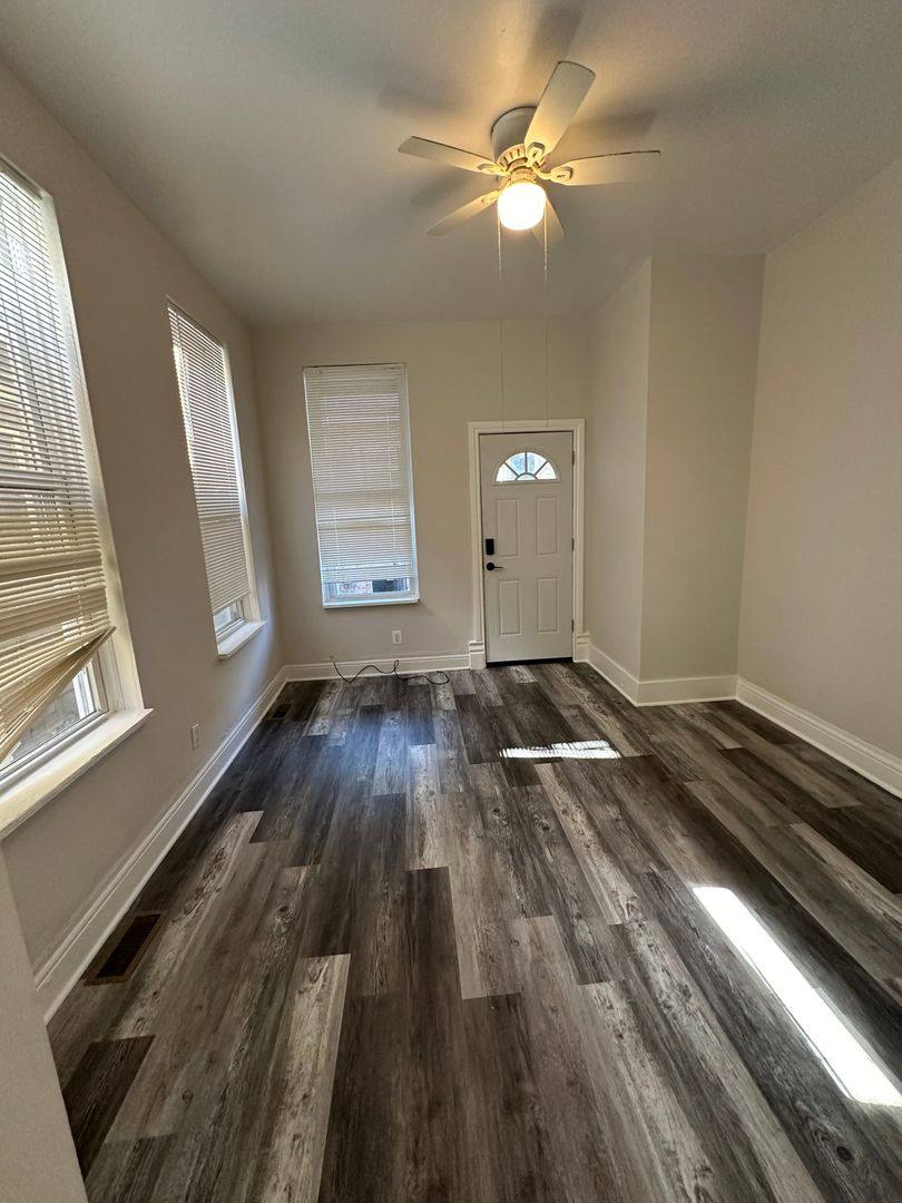 Apartment for rent at 2903-05 W 25th St, Chicago, IL 60623