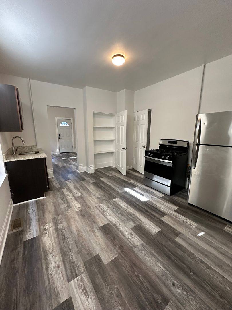Apartment for rent at 2903-05 W 25th St, Chicago, IL 60623