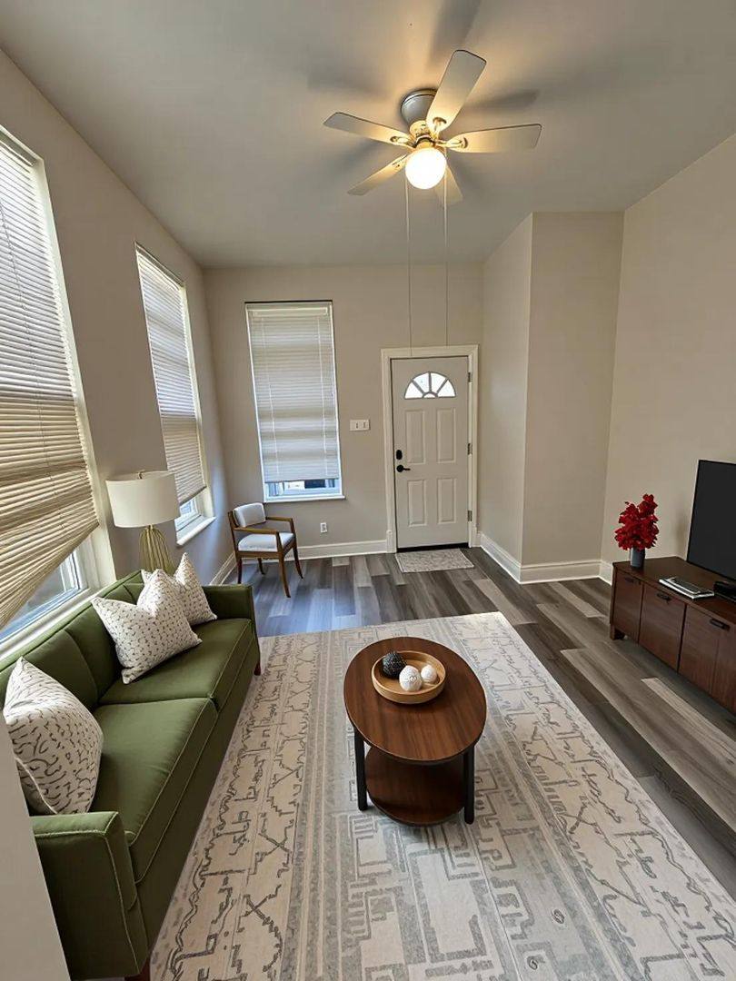 Apartment for rent at 2903-05 W 25th St, Chicago, IL 60623