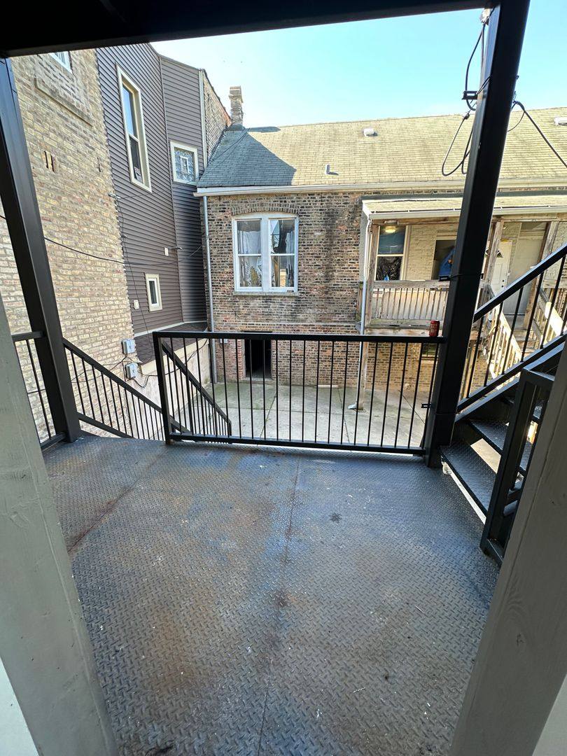 Apartment for rent at 2903-05 W 25th St, Chicago, IL 60623