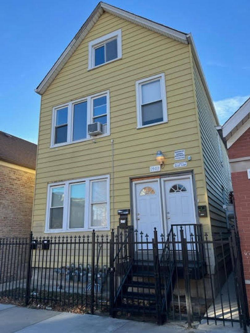 Apartment for rent at 2903-05 W 25th St, Chicago, IL 60623