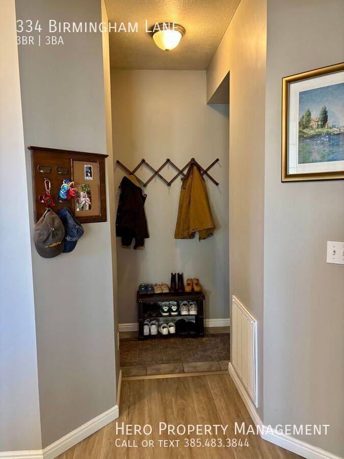 Townhouse for rent at 334 Birmingham Lane, North Salt Lake, UT 84054