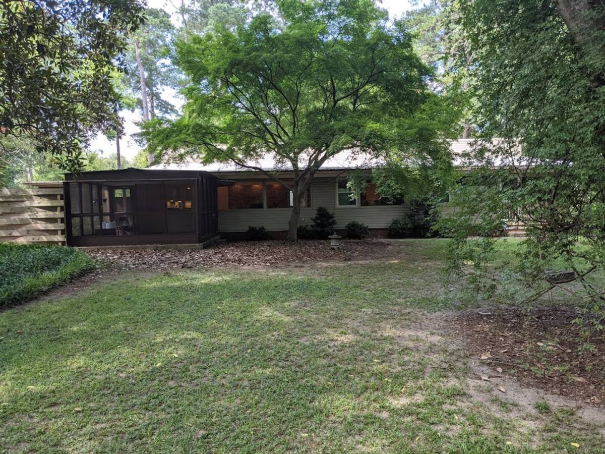 House for rent at 223 Edgefield Ave NW, Aiken, SC 29801