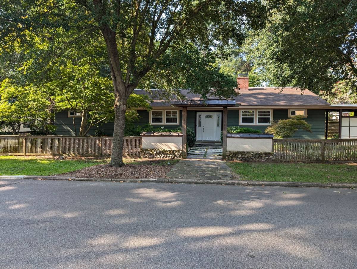 House for rent at 223 Edgefield Ave NW, Aiken, SC 29801