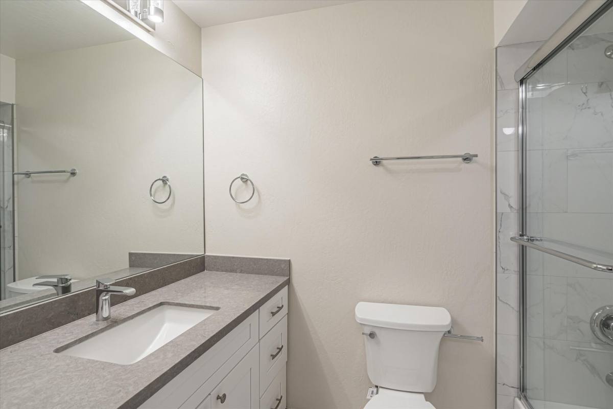 Apartment for rent at 109 Cleland Ave, Los Gatos, CA 95030