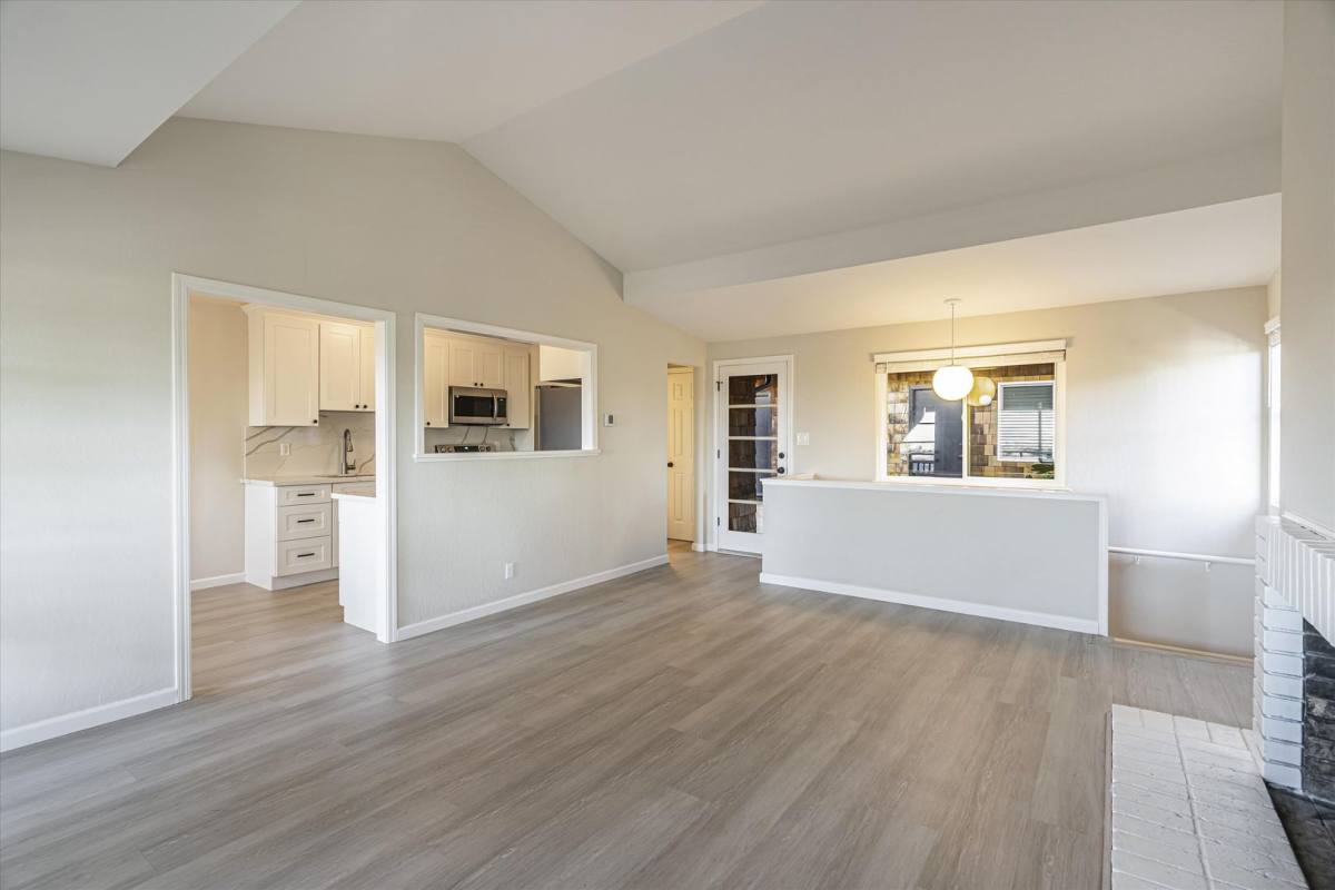 Apartment for rent at 109 Cleland Ave, Los Gatos, CA 95030