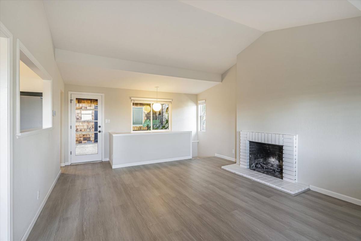 Apartment for rent at 109 Cleland Ave, Los Gatos, CA 95030