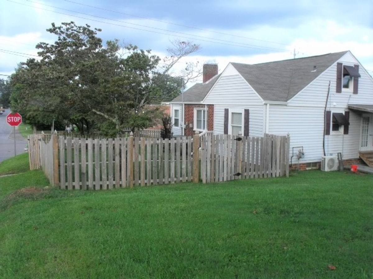 House for rent at 901 Johnson Ave, Johnson City, TN 37604