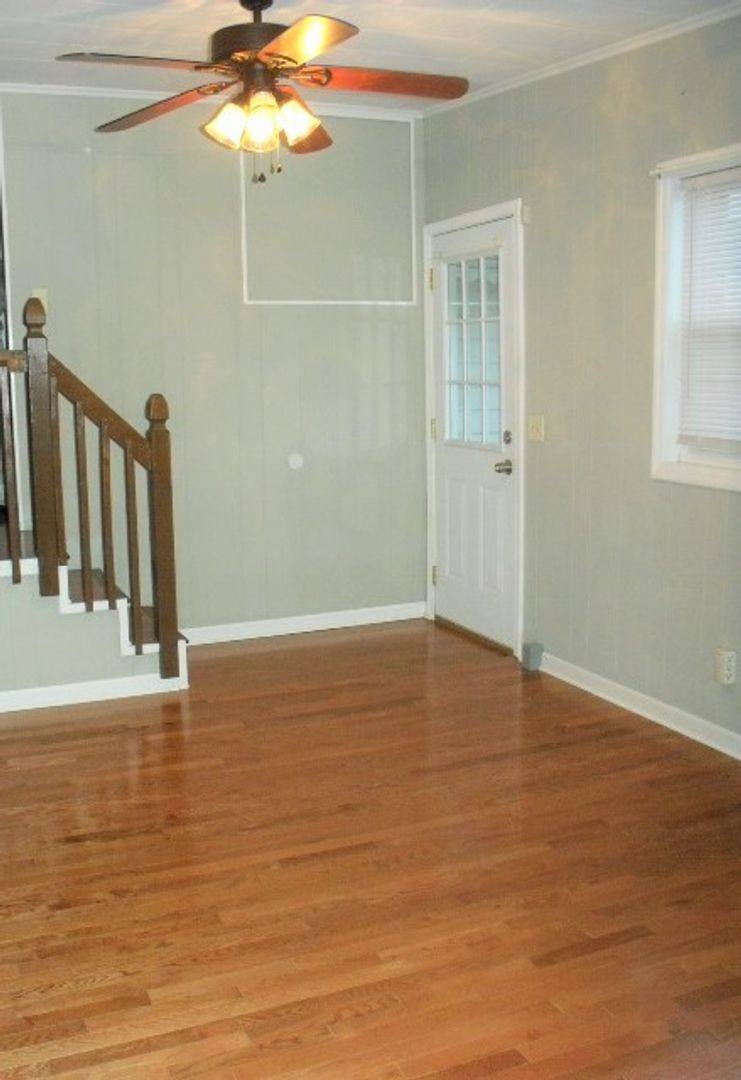 House for rent at 901 Johnson Ave, Johnson City, TN 37604