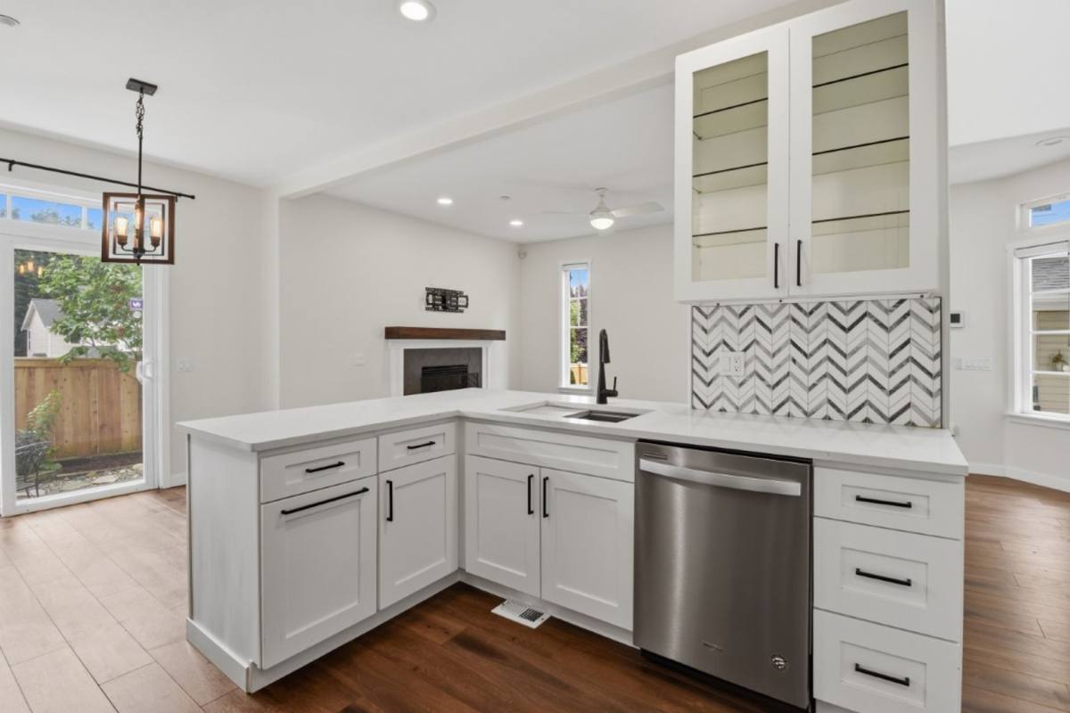 Townhouse for rent at 16529 48th Ave W, Edmonds, WA 98026
