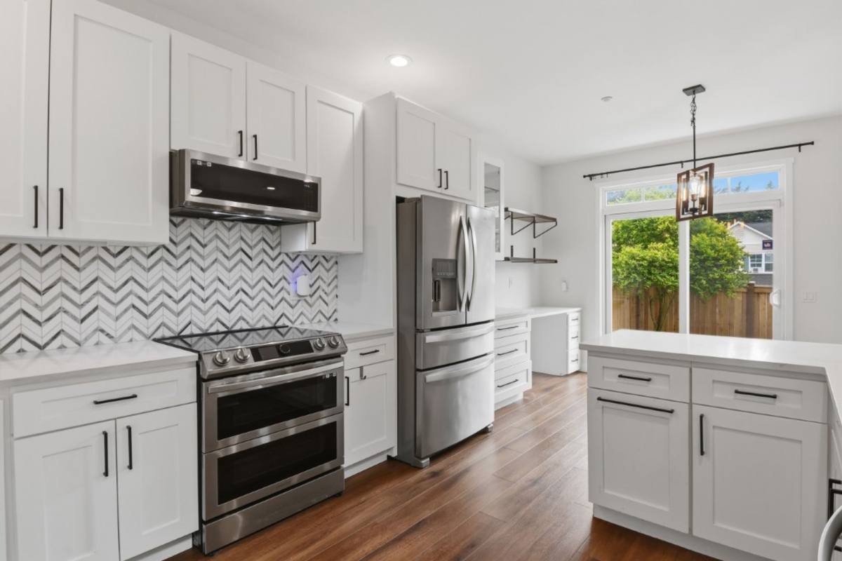 Townhouse for rent at 16529 48th Ave W, Edmonds, WA 98026