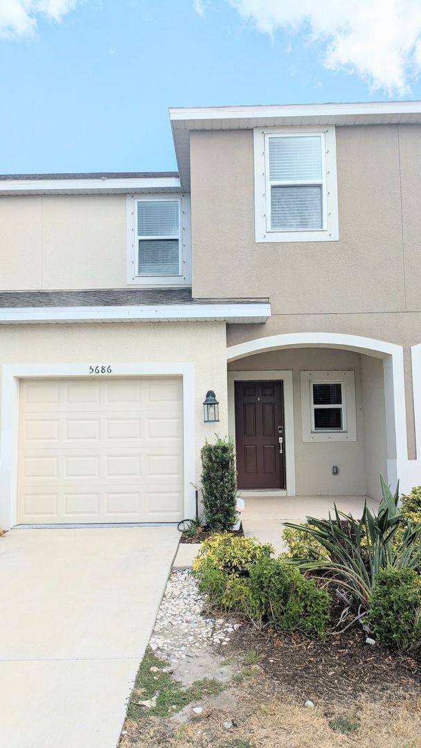 Townhouse for rent at 5686 Archipelago St, Nokomis, FL 34275