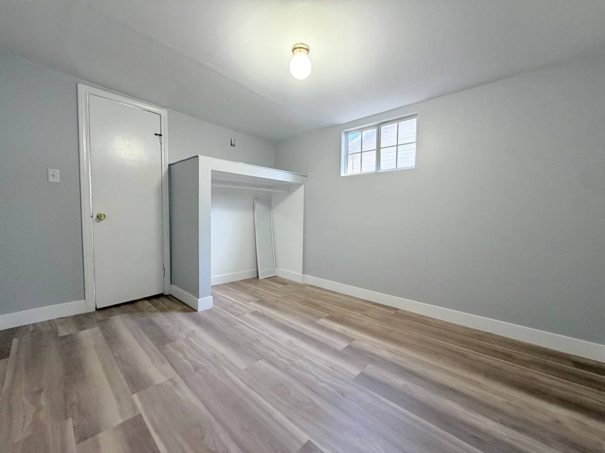House for rent at 1080 Orange Ave, Long Beach, CA 90813