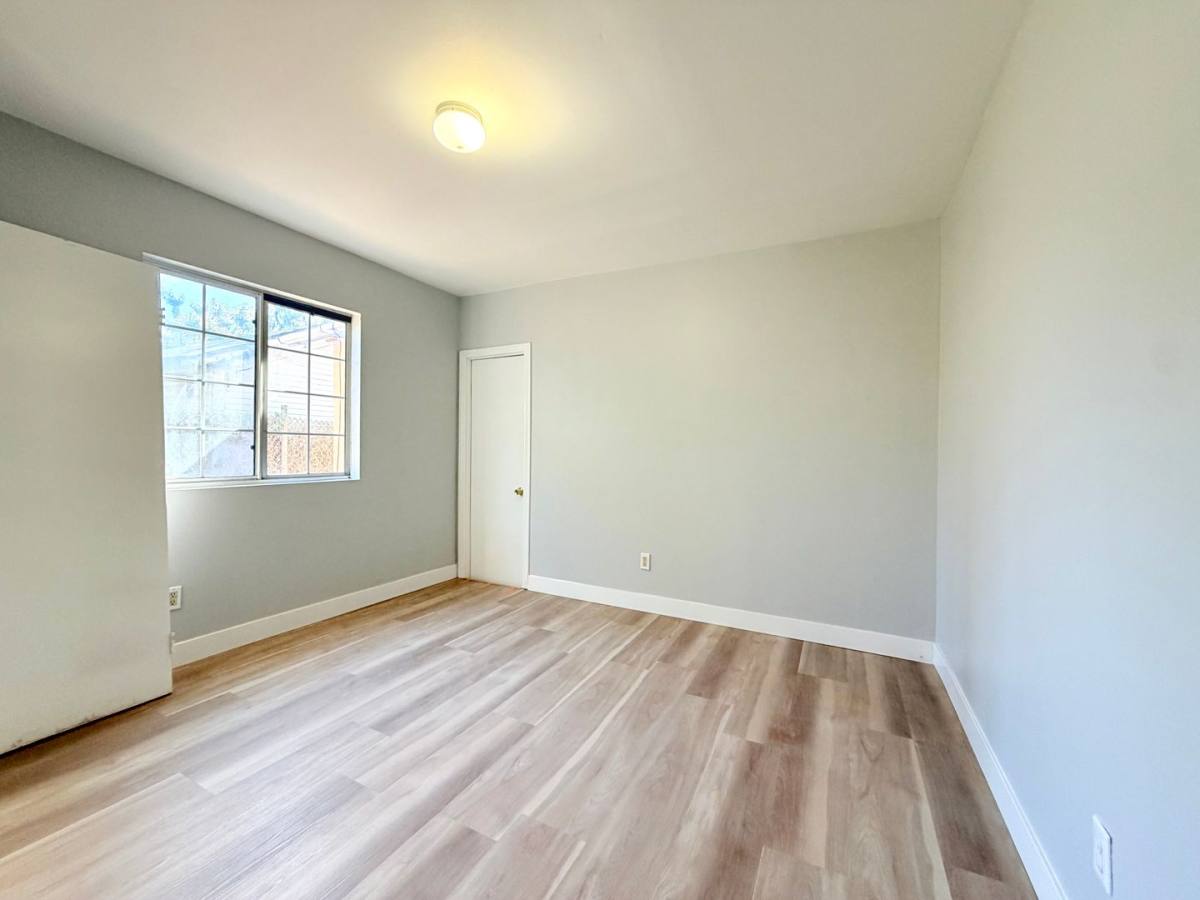 House for rent at 1080 Orange Ave, Long Beach, CA 90813