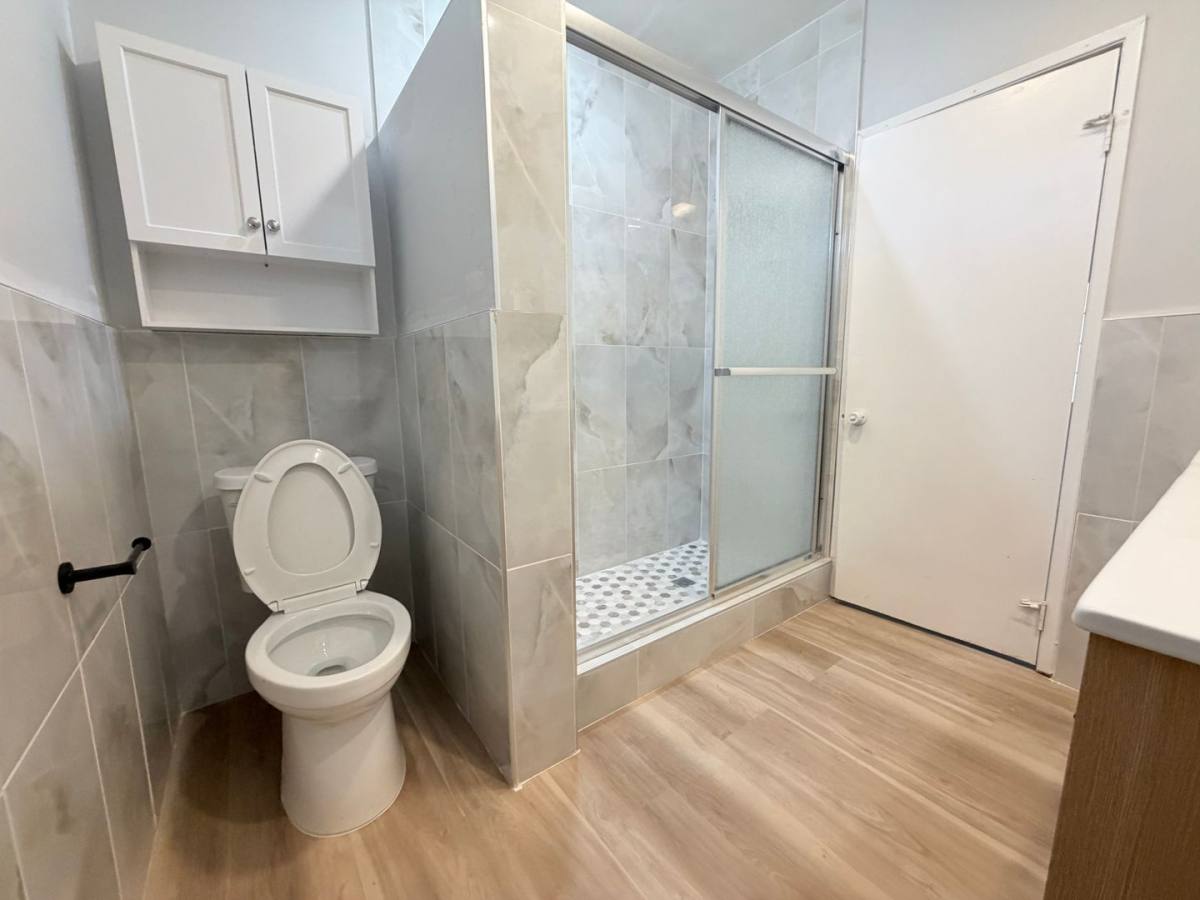 House for rent at 1080 Orange Ave, Long Beach, CA 90813