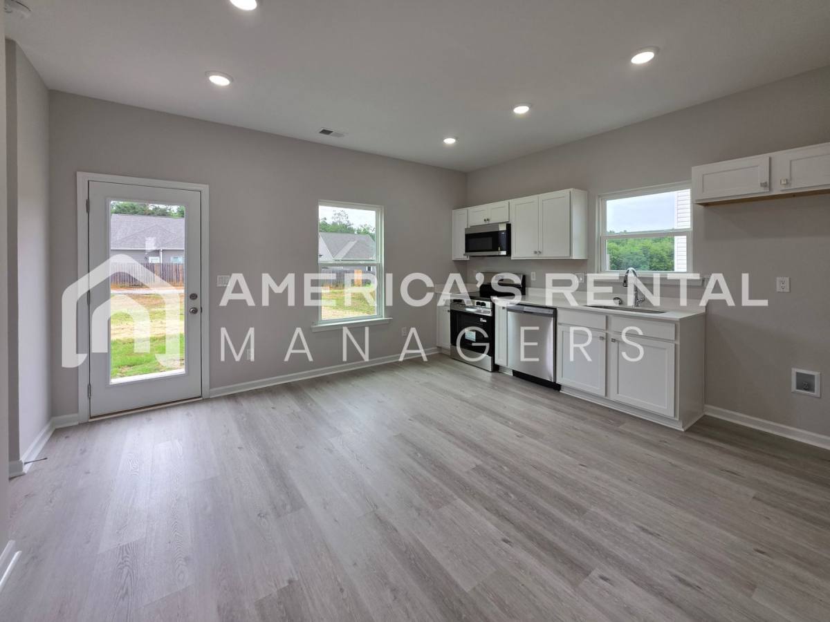 Townhouse for rent at 91 Park Dr S, Clanton, AL 35045