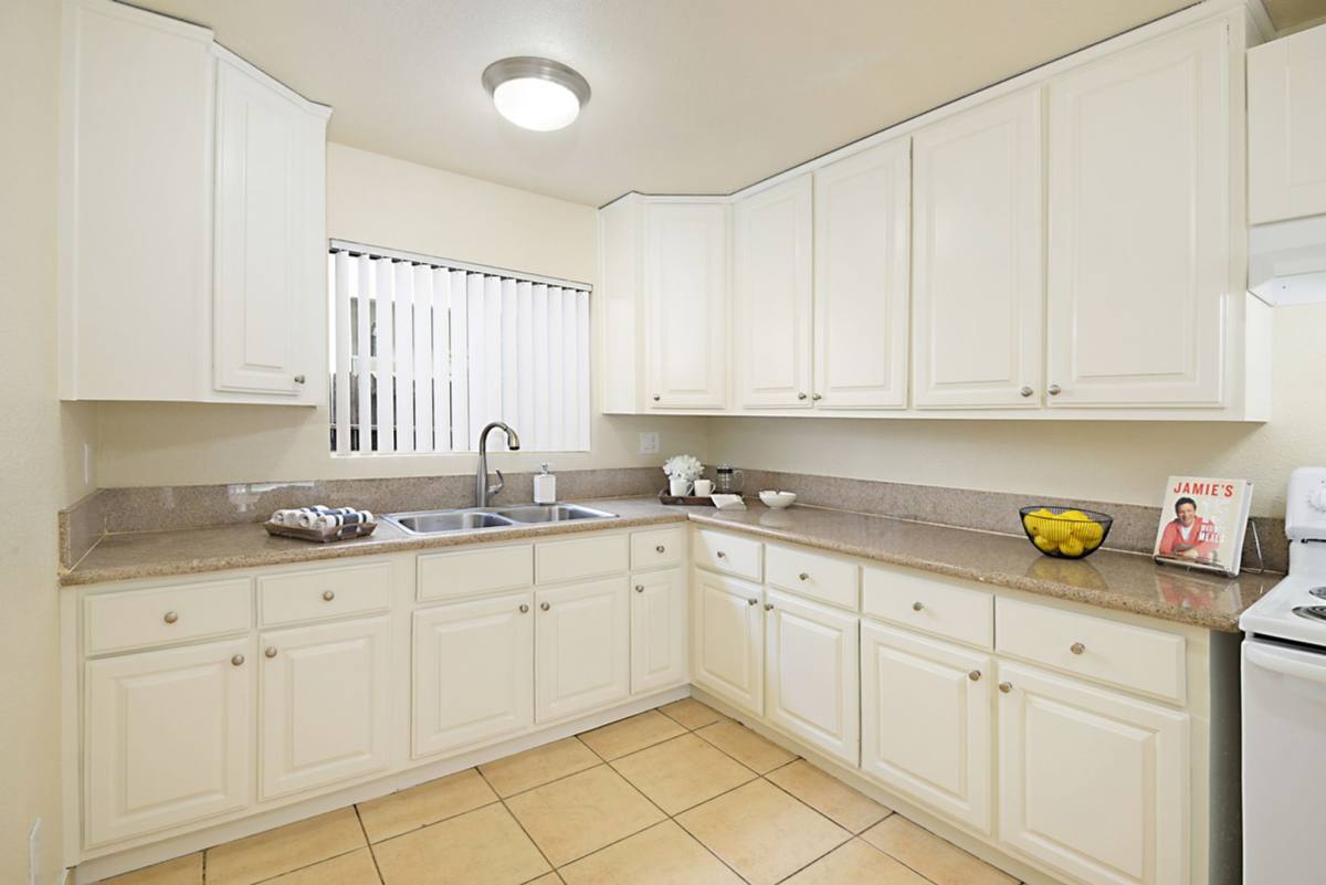 Townhouse for rent at 15735-15743 Eucalyptus Ave, Bellflower, CA 90706