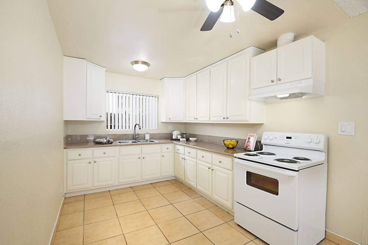 Townhouse for rent at 15735-15743 Eucalyptus Ave, Bellflower, CA 90706