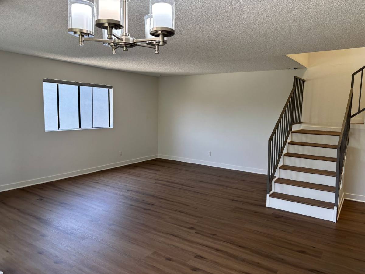 Apartment for rent at 627 Orange Grove Ave, Glendale, CA 91205
