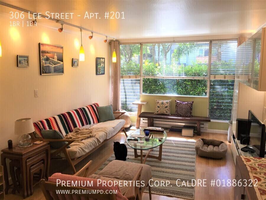 Apartment for rent at 306 Lee St, Oakland, CA 94610
