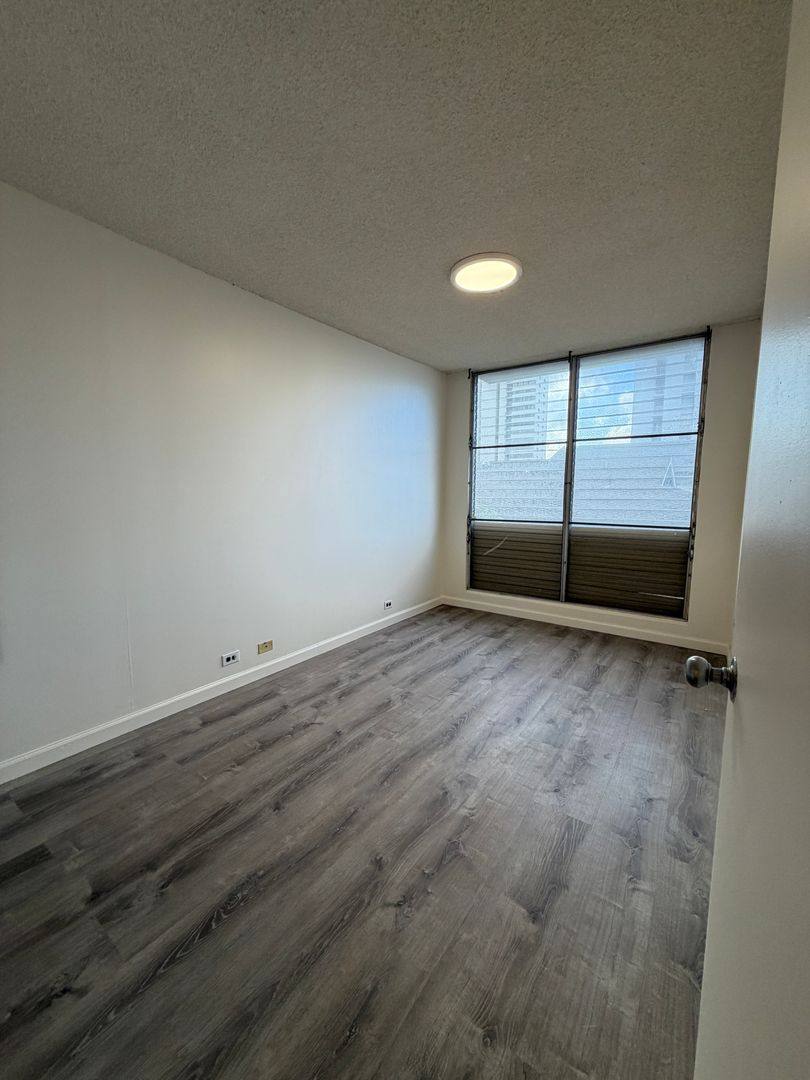 Apartment for rent at 1535 Pensacola, Honolulu, HI 96822