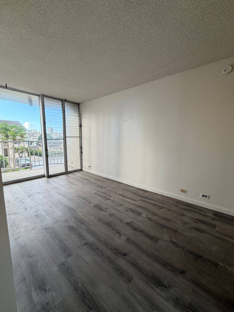 Apartment for rent at 1535 Pensacola, Honolulu, HI 96822