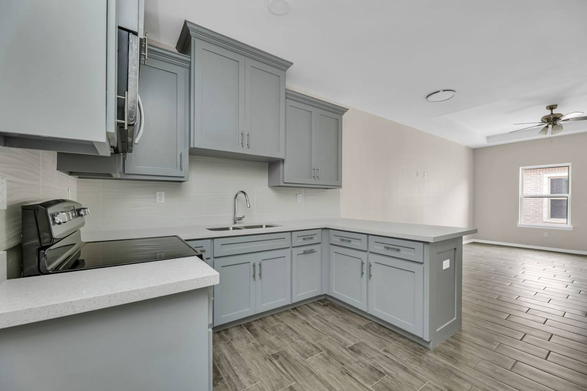 Apartment for rent at 1100 Mahala Ave, Mission, TX 78573