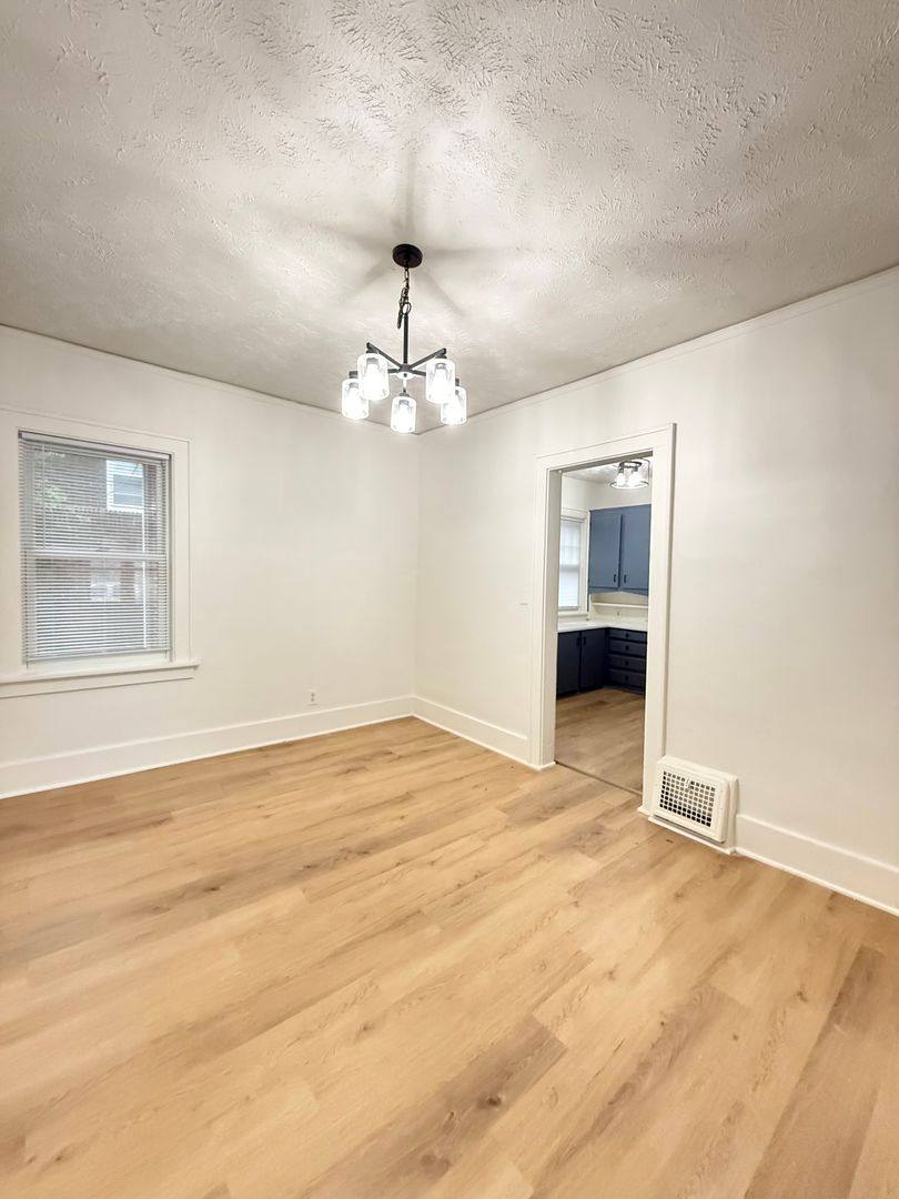 Townhouse for rent at 303 N 38th St, Omaha, NE 68131
